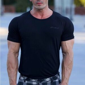 YoungLA 422 FITTED DELT TEE